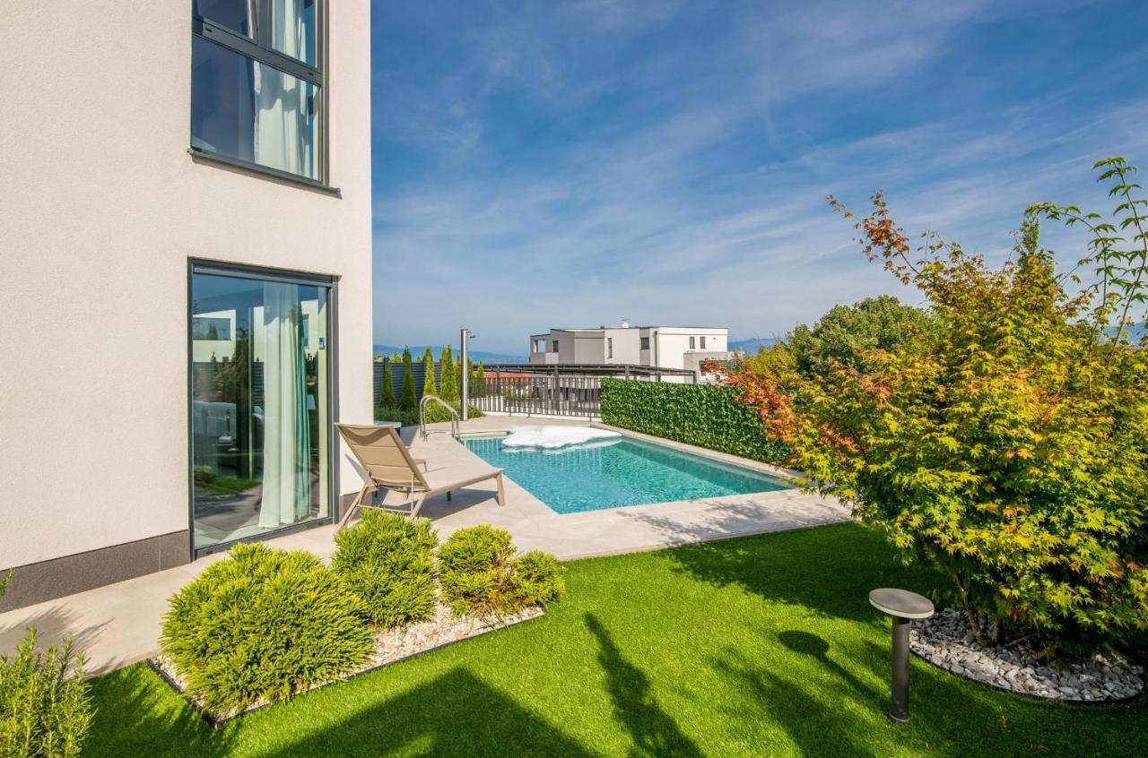 Sofija With Private Pool And Sea View Apartment *